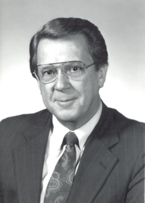 Obituary of Robert L. Helstrom