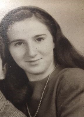 Obituary of Anne Roberta Crisologo