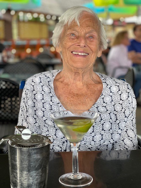 Obituary of Hazel "Betty" Chandler