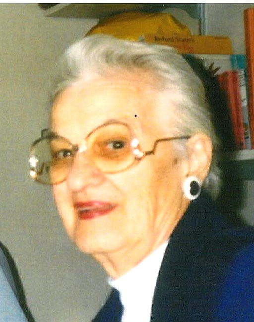 Obituary of Alma P. Petraskvicz Zdanowicz