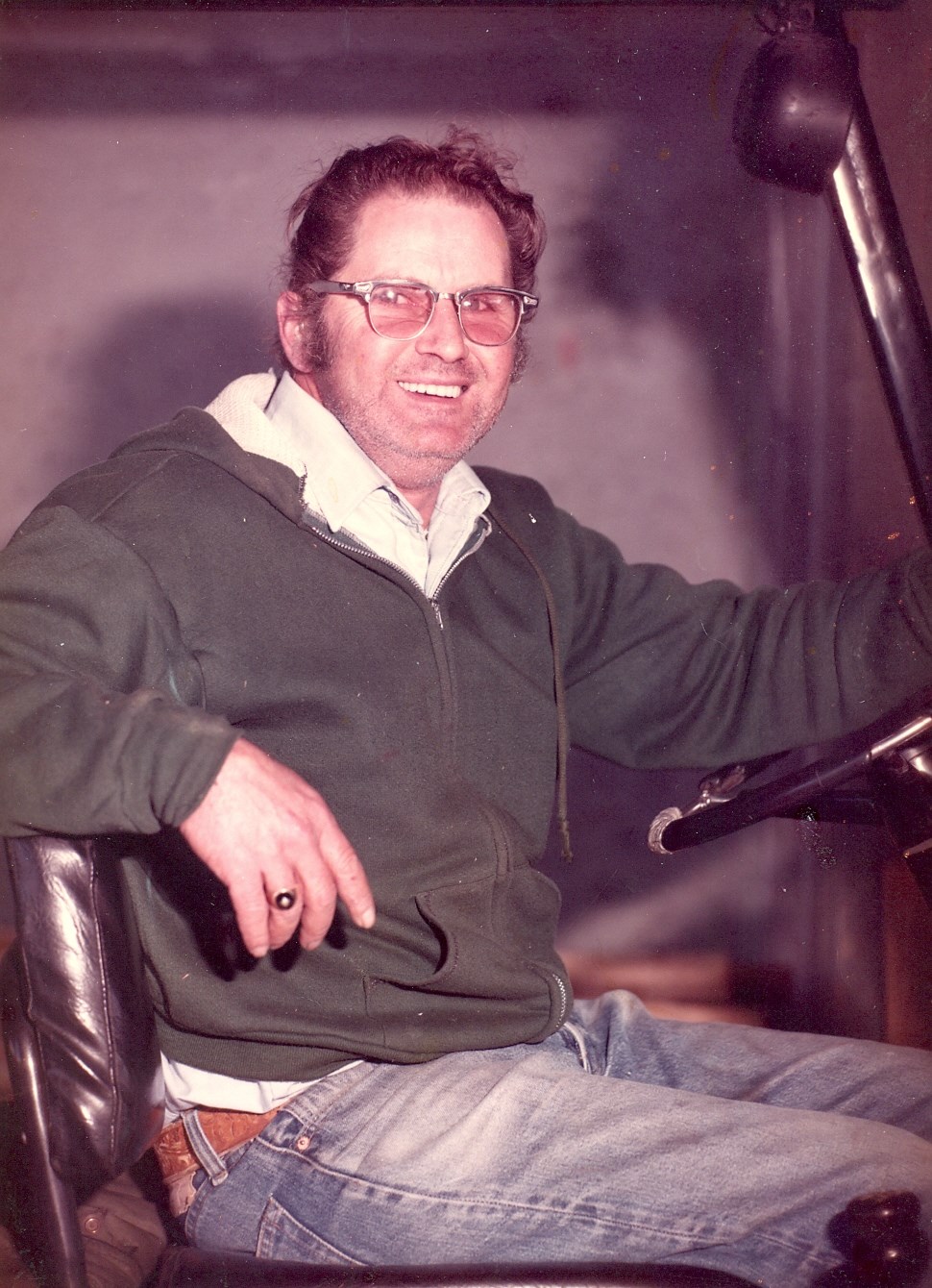 Obituary of Clifford E. Ross