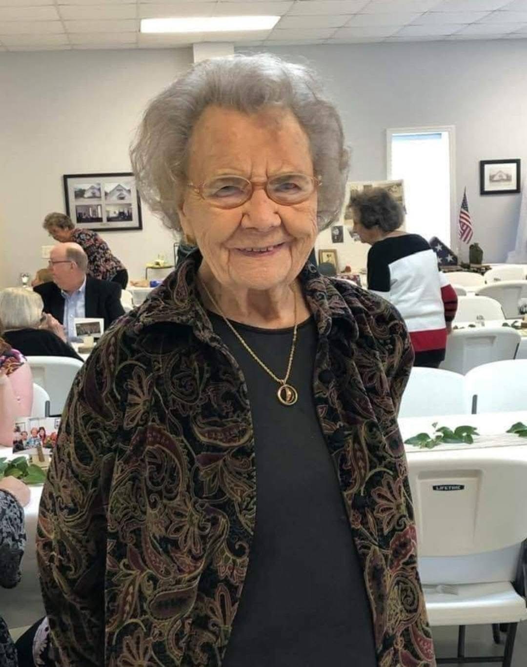 Obituario de Louise Lovelady