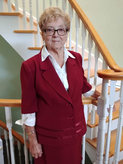 Obituary of Gizella Viola