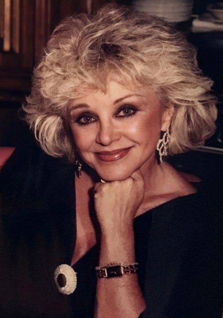 Obituary of Phyllis Kahn