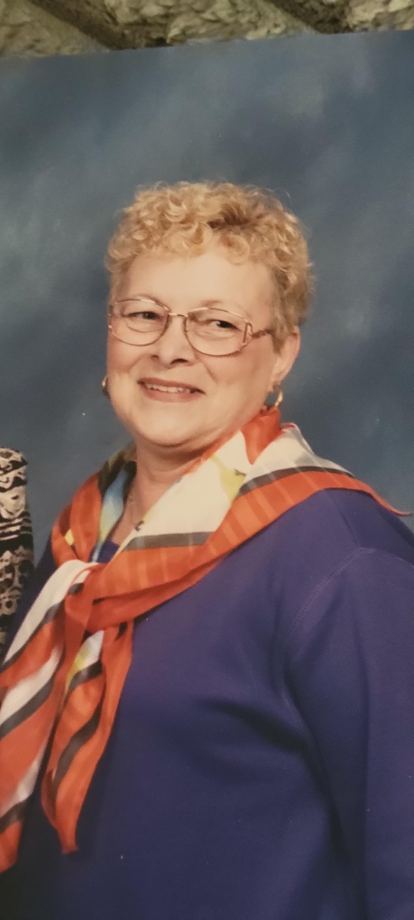 Avis de décès de Dolores Francis Louderback