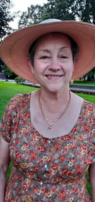 Obituary of Gloria Cecilia Rhodes