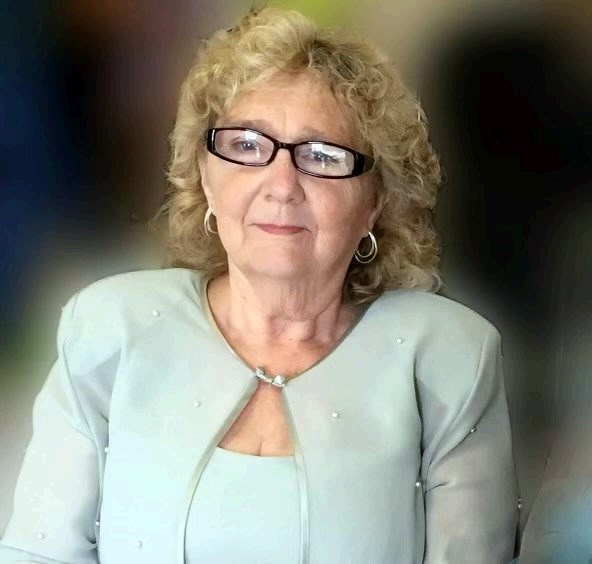 Obituario de Brenda Joan Holmes Scott