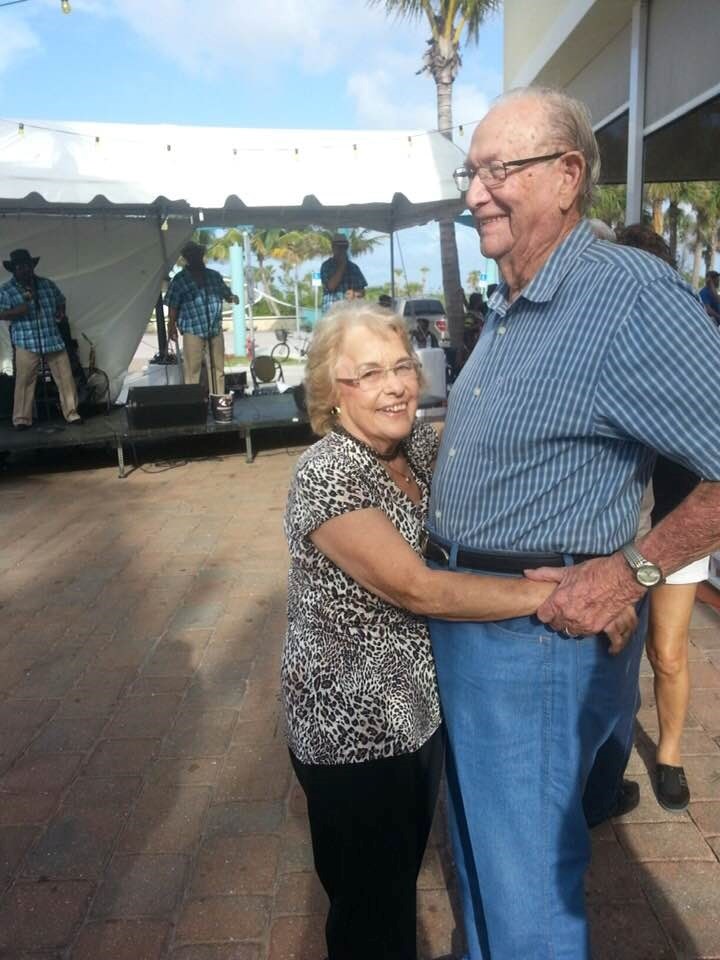 Obituary of Alice Aaron