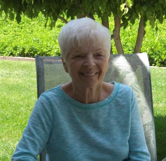 Obituary of Elaine Anita Laipple