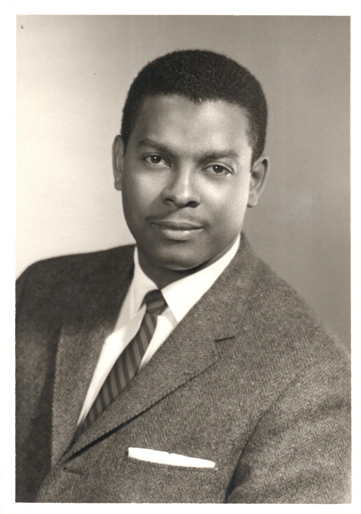 Obituary of Mr. Fritz Albert Jones