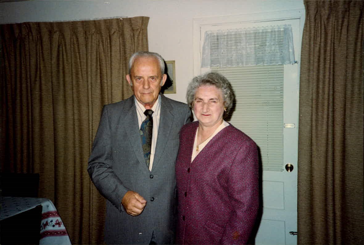 Obituario de Violet Blanche Whitman