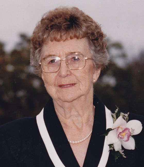 Obituary of Lillian Elizabeth MacDonald