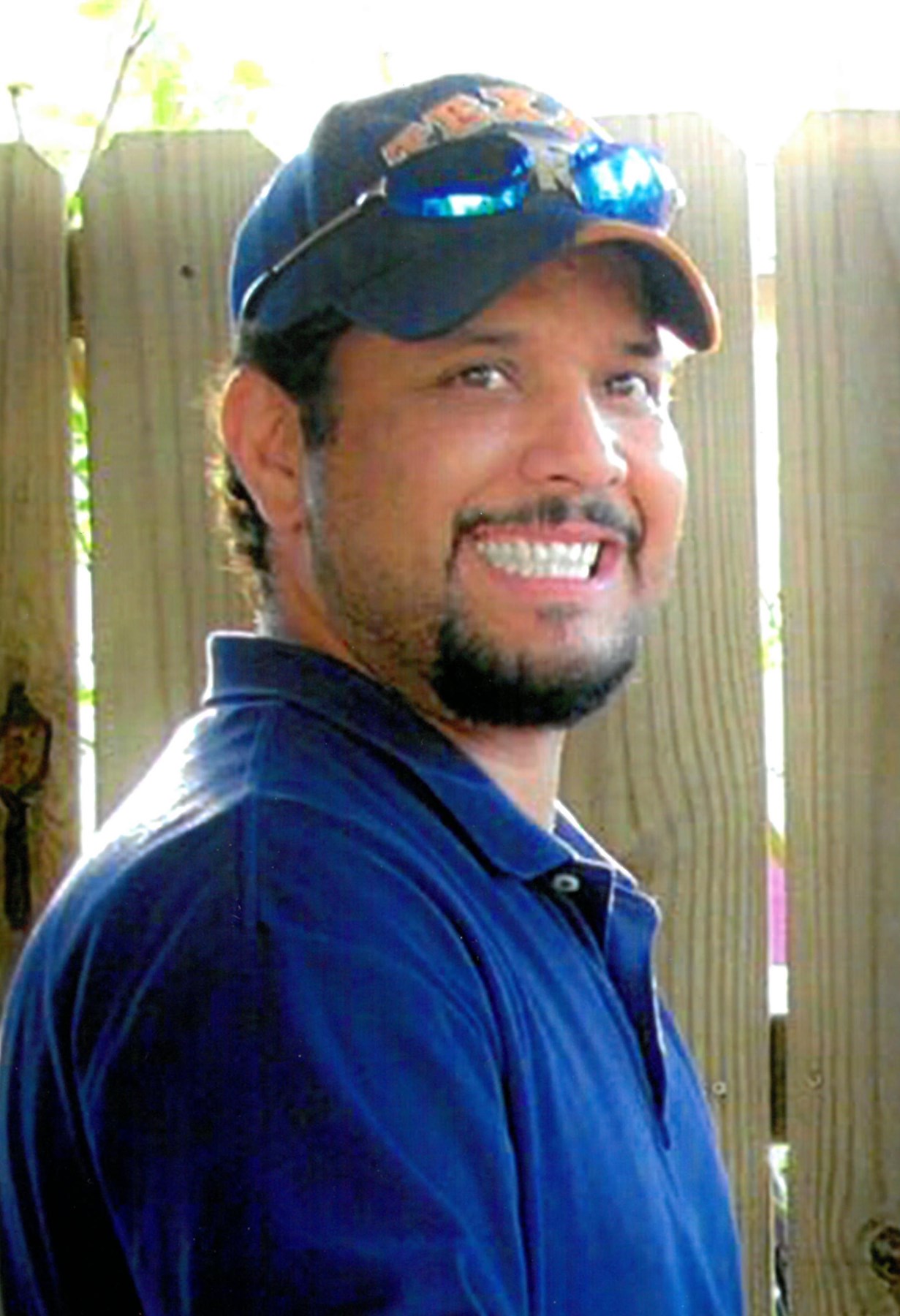 Obituario de Roger Gonzalez