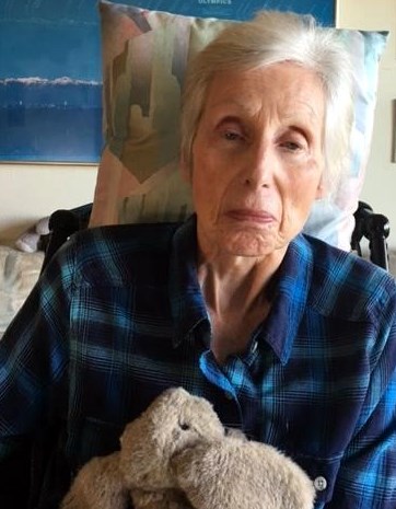 Obituario de Eileen Isabel Bear