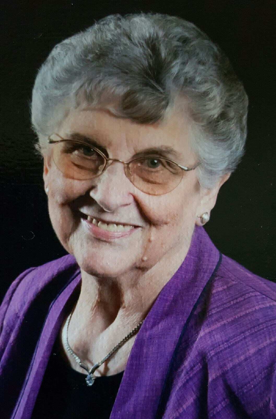 Obituary of Louise Collins Tucker