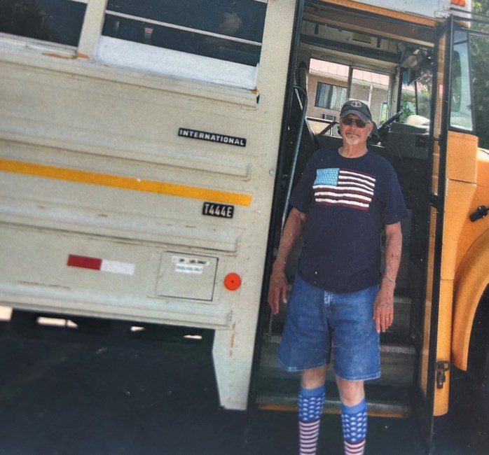 Obituario de Robert "Bob" W. Marlow