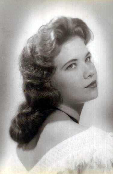 Obituary of Carolyn Riggs Henderson