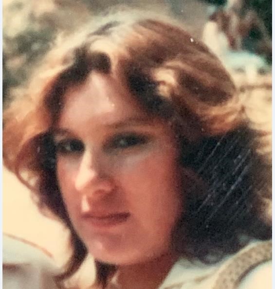 Obituary of Lourdes Munguia