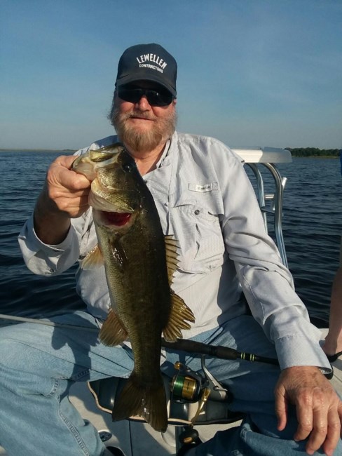 Obituary of Michael James Lewellen