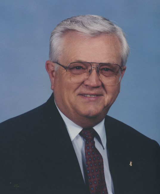 Obituary of Eugene Ray Siemens