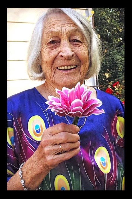 Obituary of Lydia Wanda Neumann