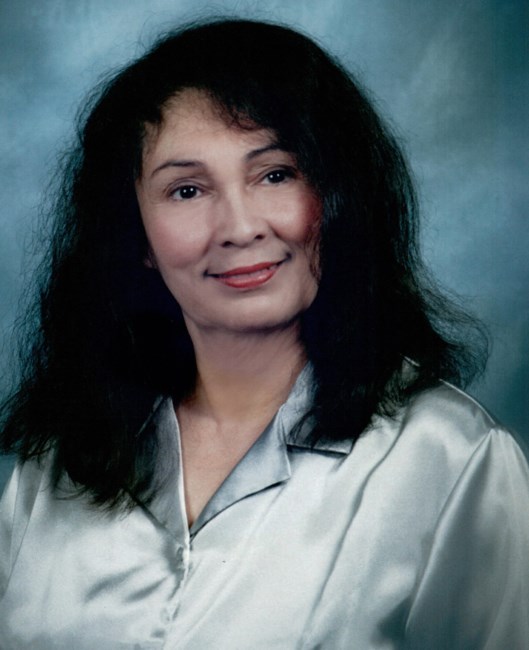 Obituary of Luz-Azalia Holloway