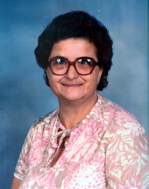 Obituary of Suzanne Jean Strang