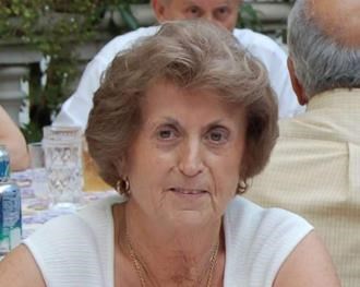Obituario de Eleni Koumoutsos