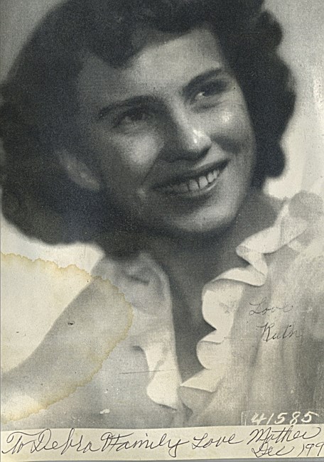 Obituary of Myrtle Ruth Crabtree