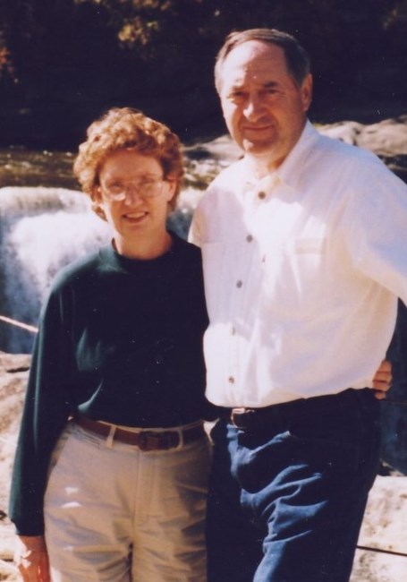 Obituary of Robert Eldridge Russell Jr.