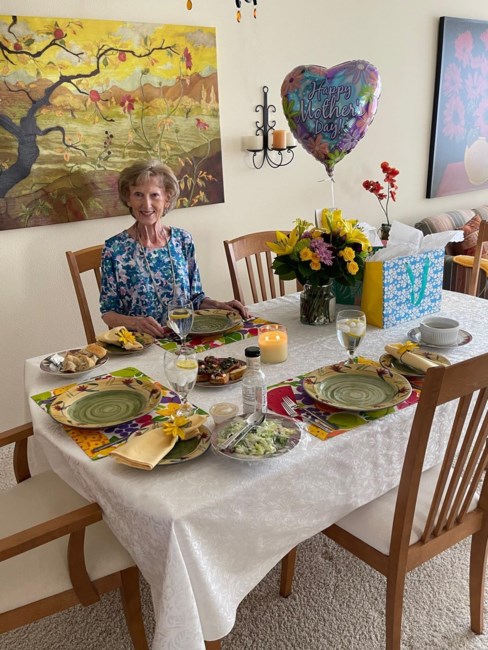 Obituario de Anne "Mia" Marie Kelly