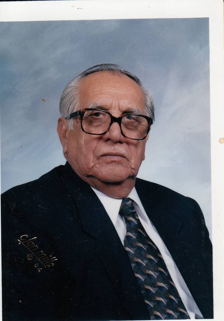 Avis de décès de Rev. Roberto Hernandez