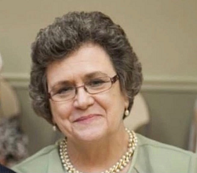 Obituary of Juanita Isbell Hillis
