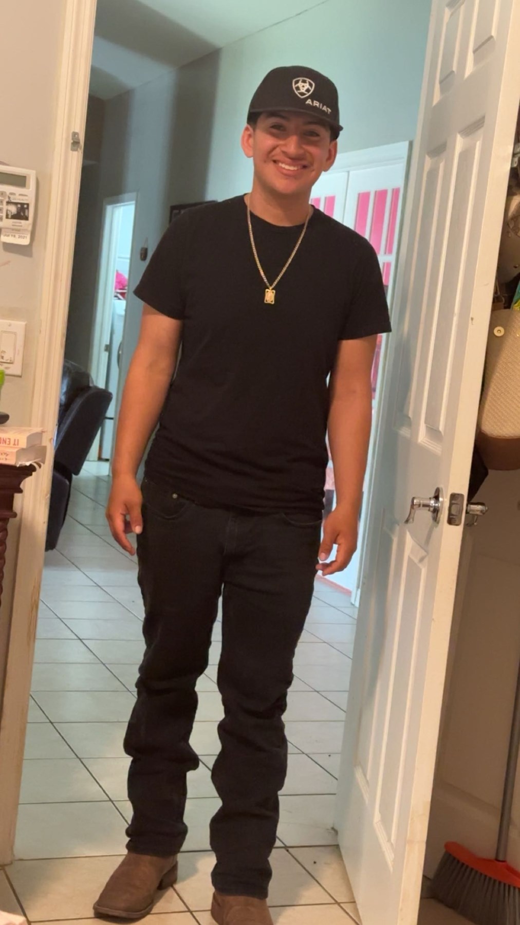 Obituario de Joaquin "Nuno" Guzman Jr.