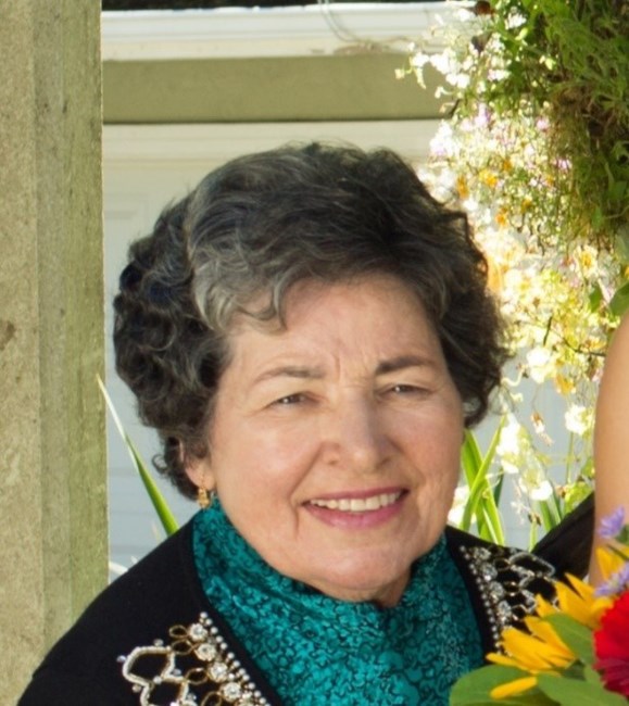 Obituary of Maria Elvira Demelo