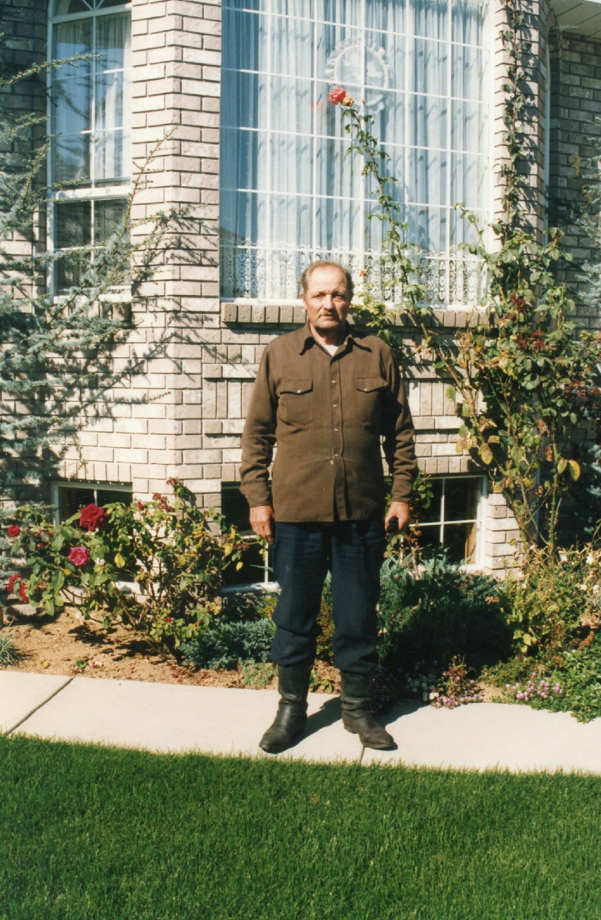 Obituary of Eugen Janzen