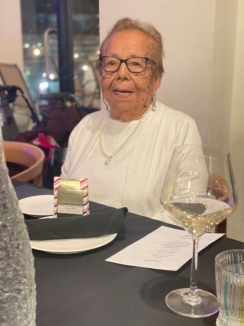 Obituary of Felicitas Reyes