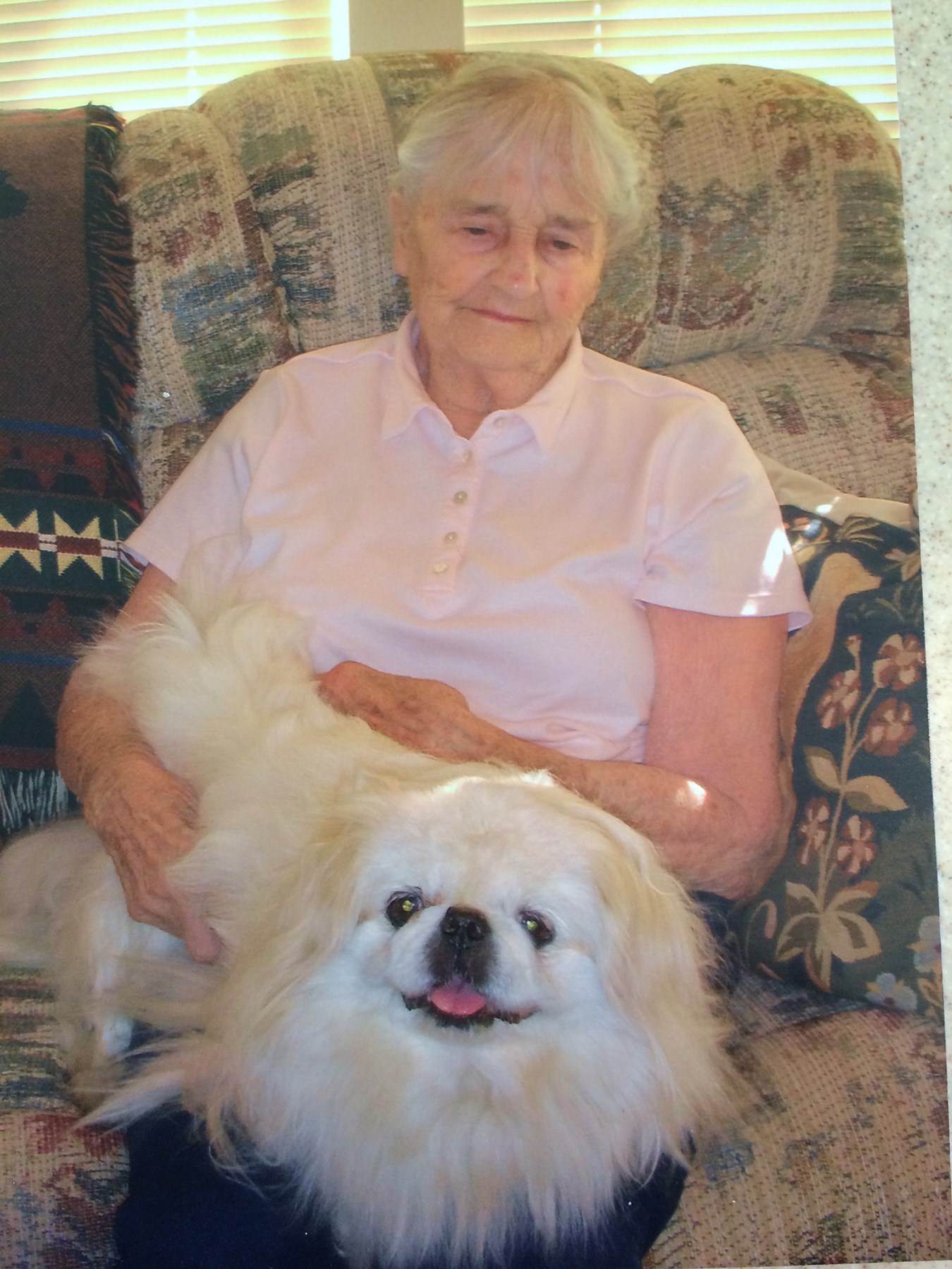 Obituary of Dorothy Irene Shore