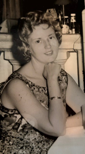 Obituary of Anne Louine Walker
