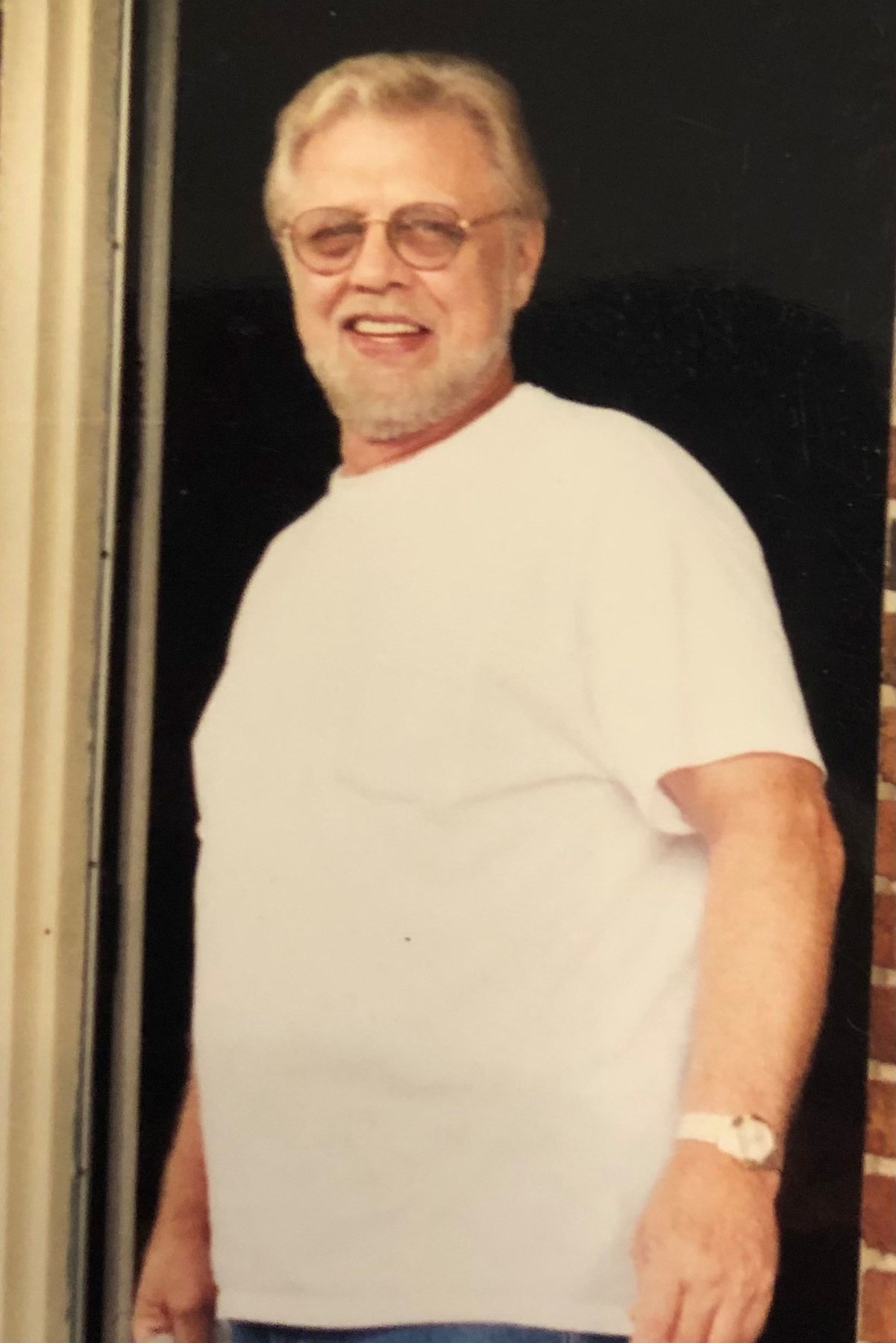 Obituary of Lester Eugene Lawson