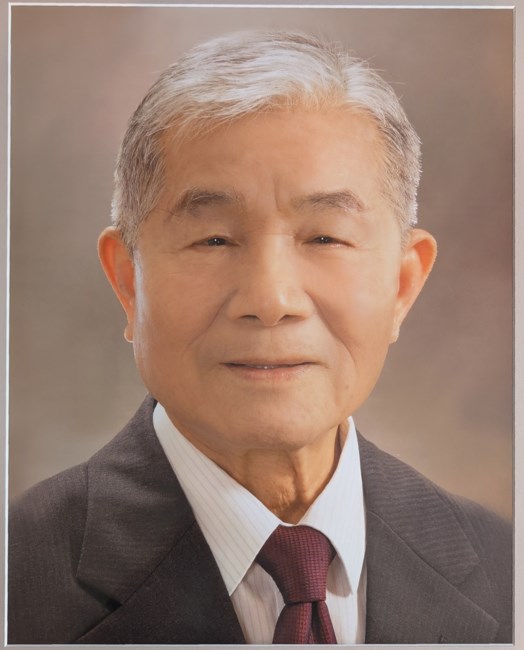 Obituary of Robert Wen Hsiung Huang