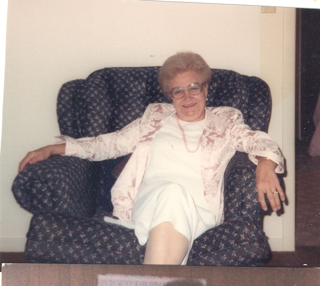 Obituary of Evelyn Eades Morgan Staggs