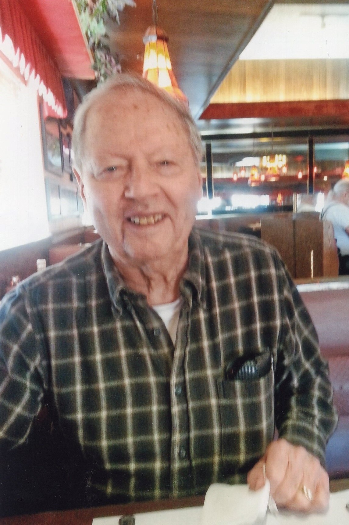 Obituary of Wayne L Tuttle