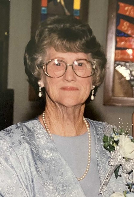 Obituary of Helen Maxine Lister