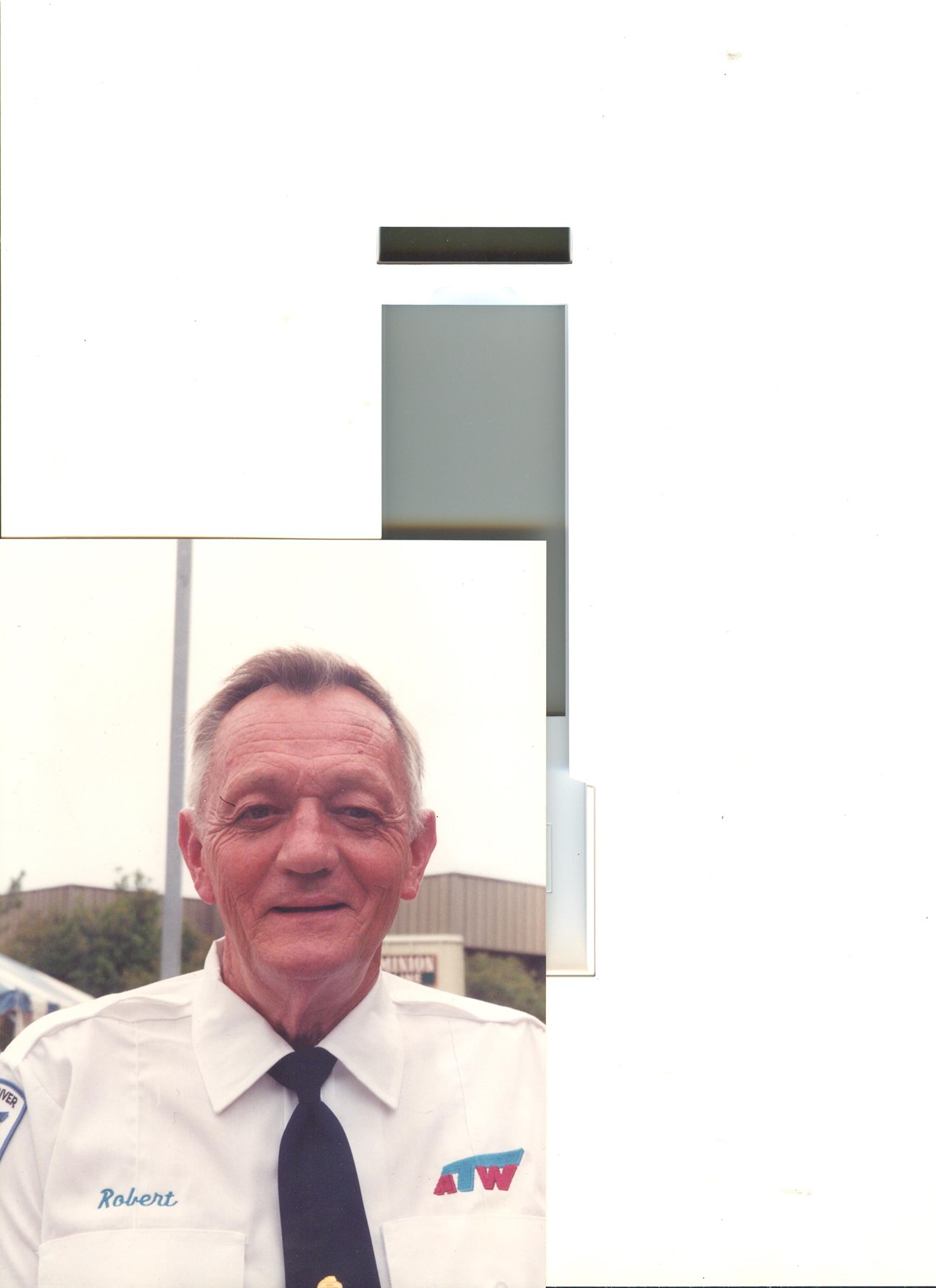 Obituary of Robert R Tucker