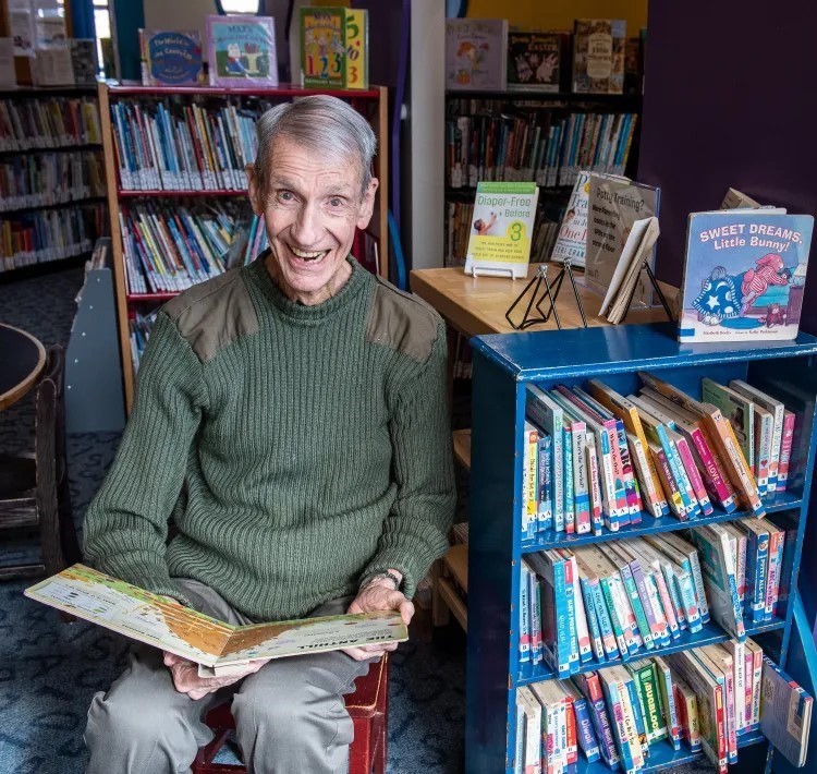 Avis de décès de Lawrence " Mac" McPeake