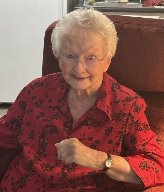 Obituary of Maureen Crump Adams
