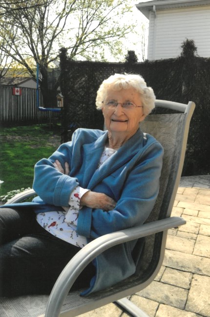 Obituary of Mary Lou (nee Jackson) Shortt