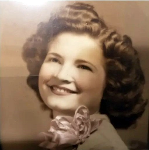 Obituary of Elta Marie Loetscher