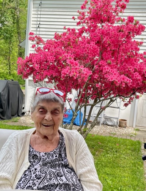 Obituary of Minnie Schiller